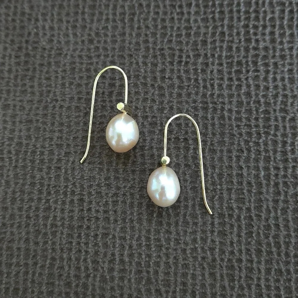 Pink🩷 Freshwater Pearl Drop Earrings